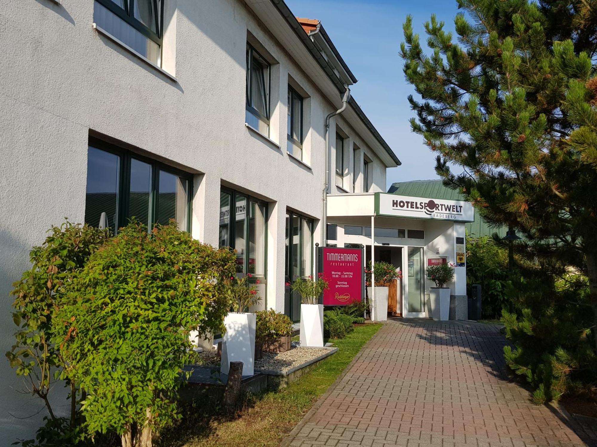 Hotel Sportwelt Radeberg Exterior photo